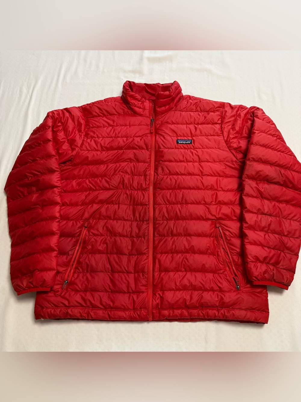 Patagonia Men's Down Puffer Jacket Red Full Zip Stand-Up Collar Pockets XL
